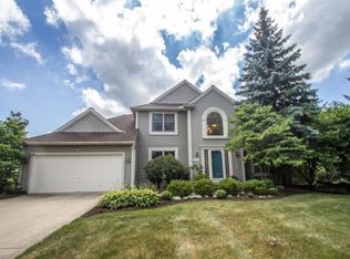 32617 Seneca Dr, Solon, OH 44139