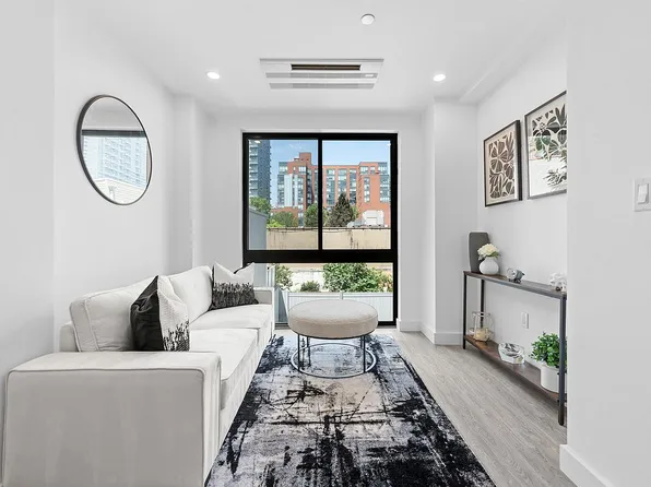 4640 Vernon Blvd #2B, Long Island City, NY 11101