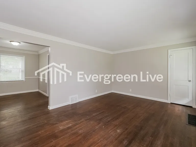 4416 Moats Ave E — Photo 4