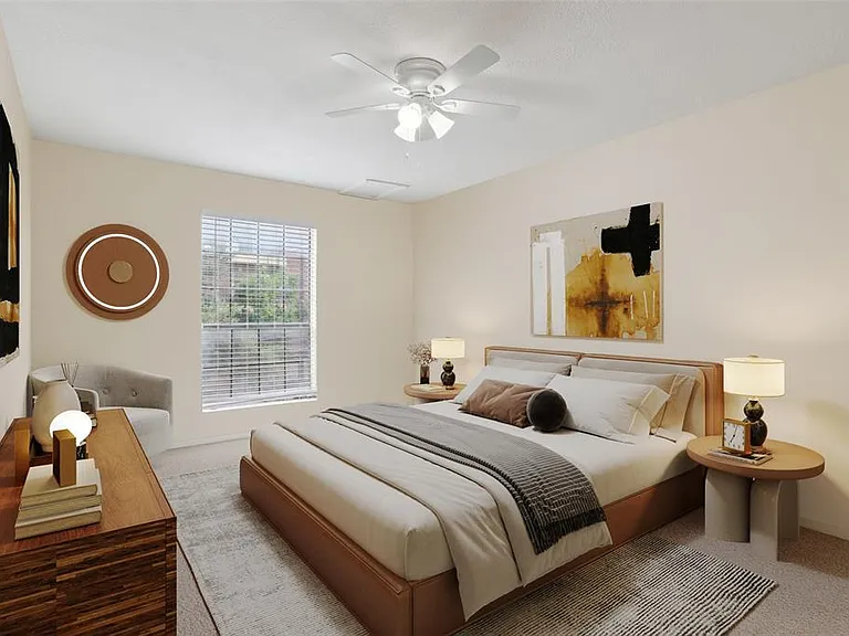 2401 Leon St #210 — Photo 7