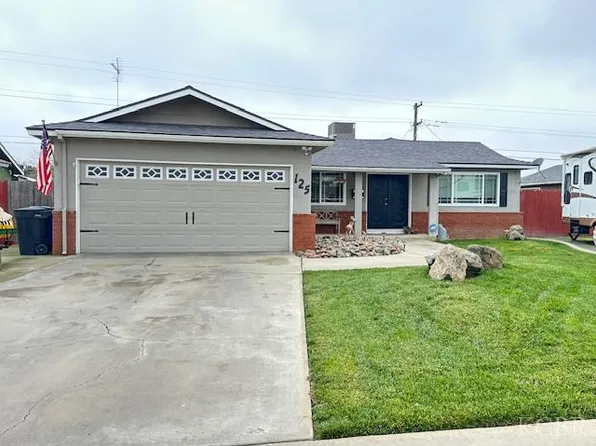 125 W Deodar Dr, Lemoore, CA 93245