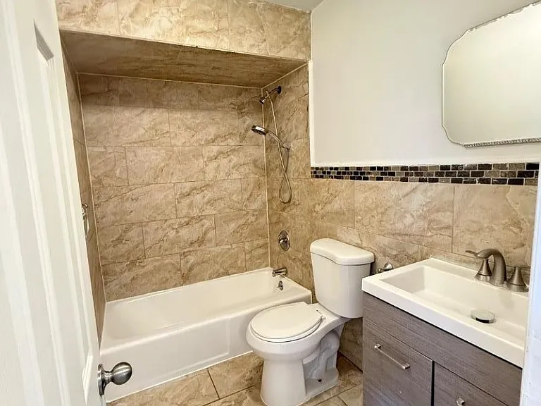 540 Marshall St — Photo 11