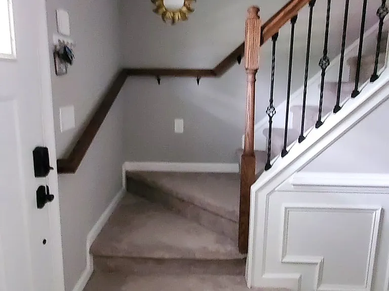 63 Sycamore Ave — Photo 1