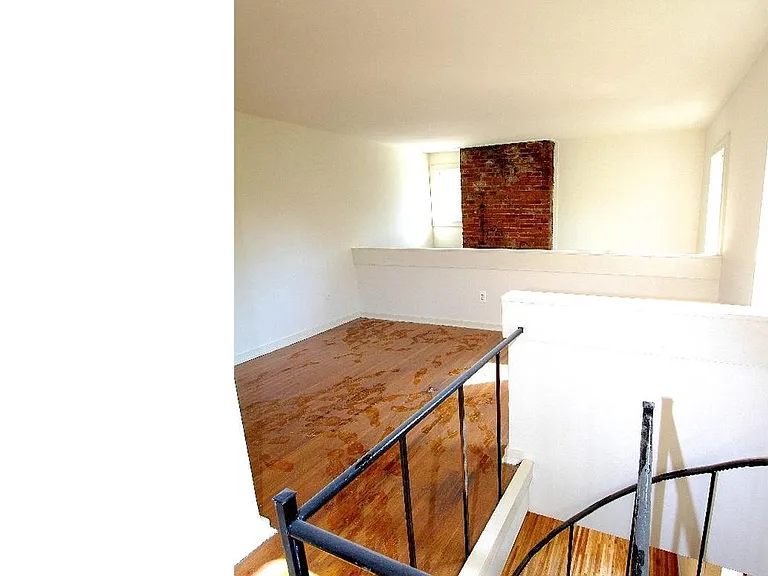 415 S 11th St #3F — Photo 12