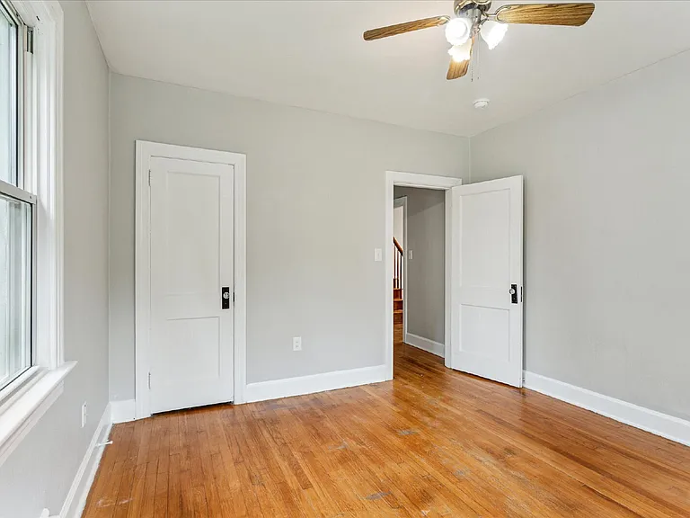 2913 Sir Walter Ln — Photo 11