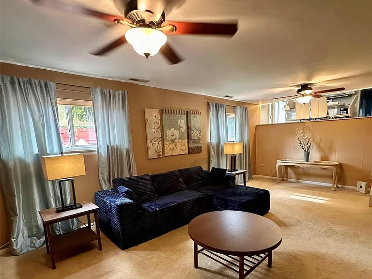 6942 Leslee Crest Dr — Photo 14