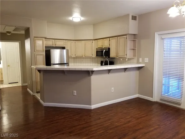 5225 W Reno Ave Unit 104, Las Vegas, NV 89118