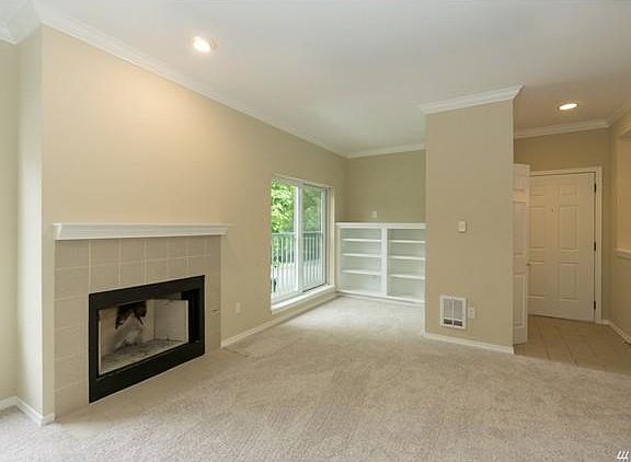 4th image of 9417 180th Ave NE Unit 4