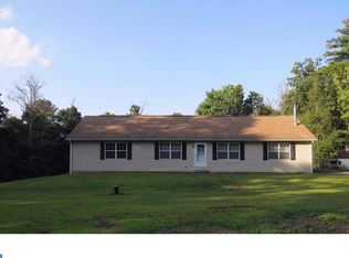 60 Nut Grove Rd, Pine Grove, PA 17963