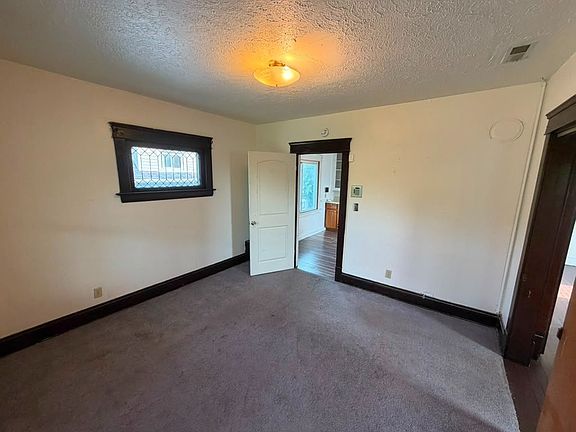5th image of 9018 Easton Ave #2
