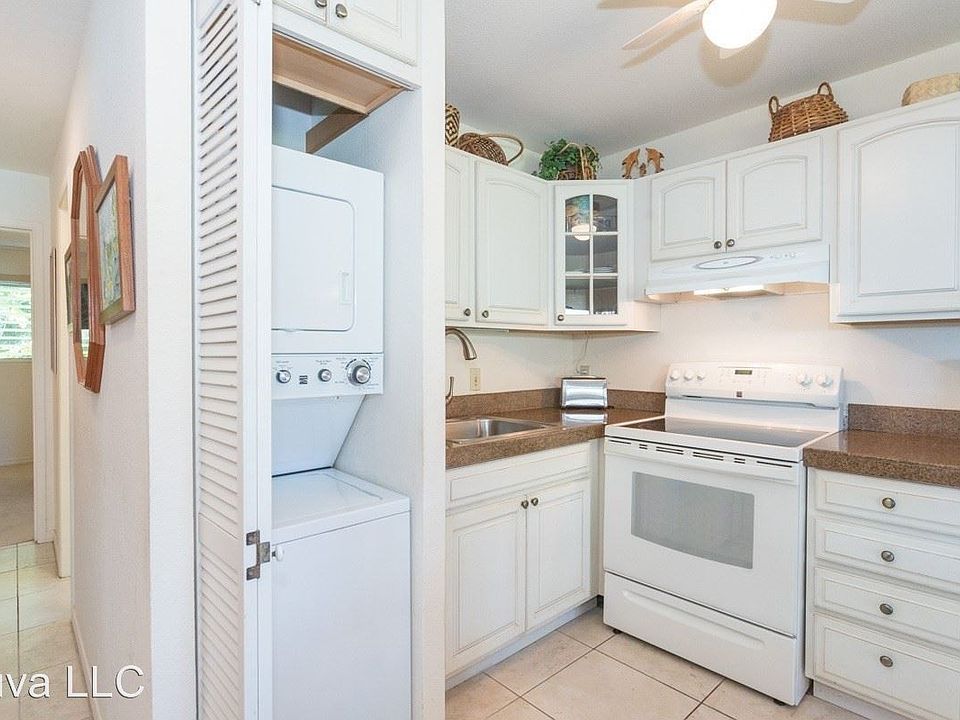 1st image of 75-6100 Alii Dr APT C8