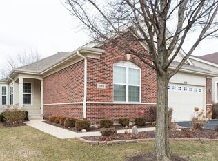 1192 Heathrow Ln, Aurora, IL 60502