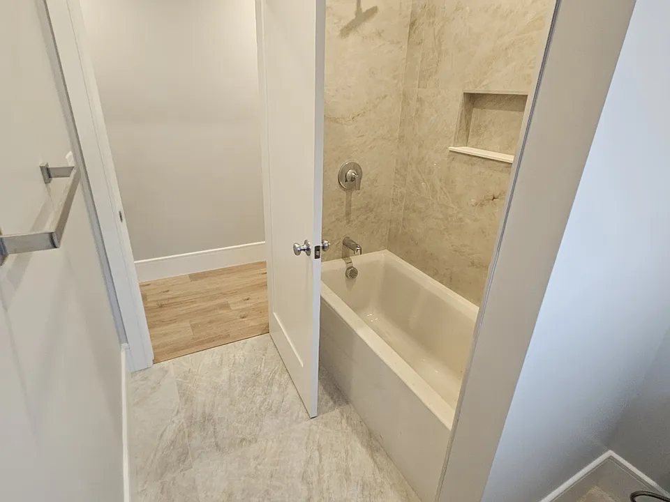 124 Kenrick St #7