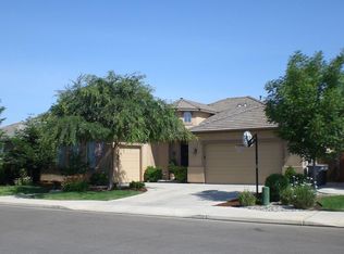 2745 Bellaire Ave, Clovis, CA 93611
