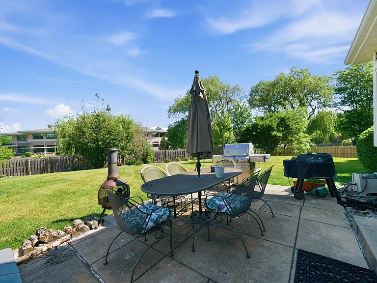 1090 Aster Ct — Photo 43