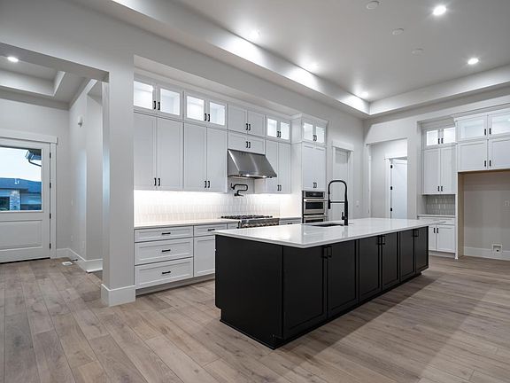 2nd image of 1932 W Hidden Canyon Cir