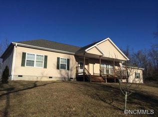 391 Overton Hills Dr, Hendersonville, NC 28739