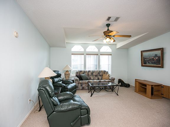 3rd image of 4889 Las Floras Ct