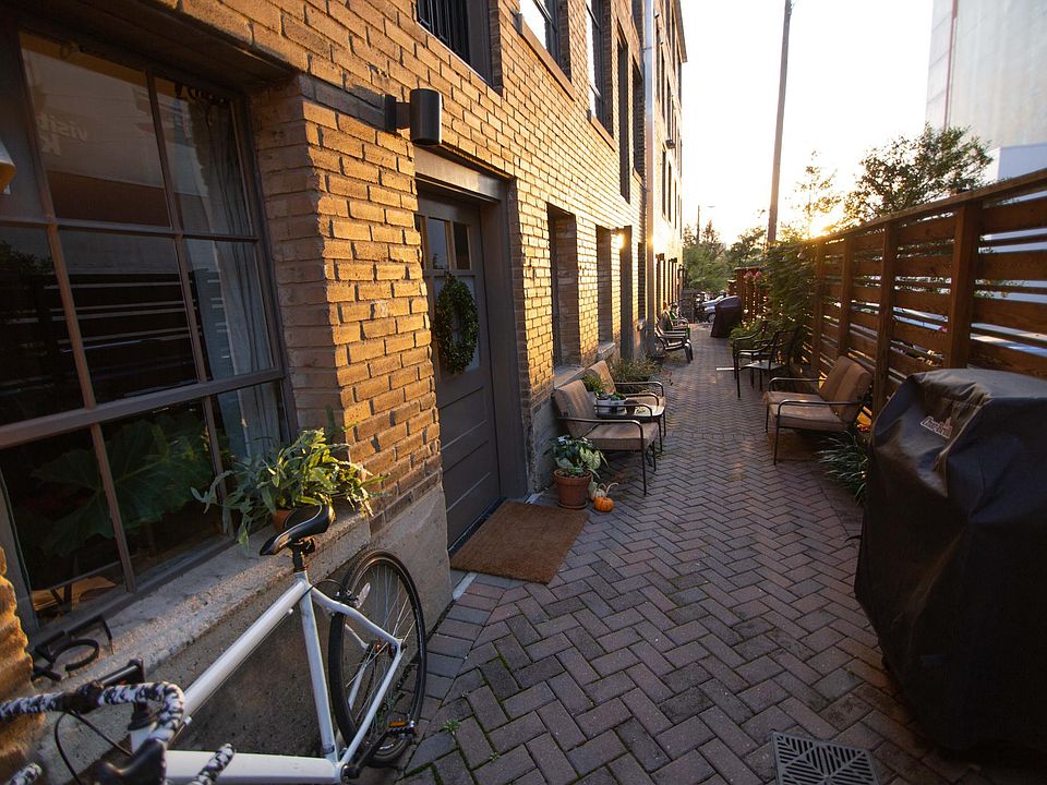 1st image of 457 Walnut St #B05