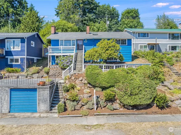 3237 48th Avenue SW, Seattle, WA 98116