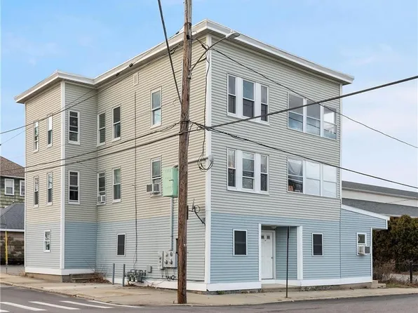 538 Wood Ave, Woonsocket, RI 02895