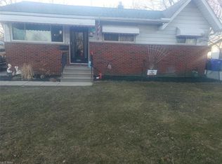 6260 Sylvia Dr, Brookpark, OH 44142