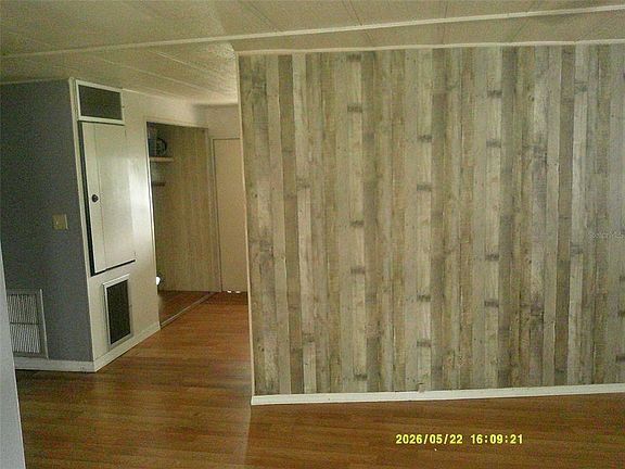5th image of 15211 SE 104th Ct