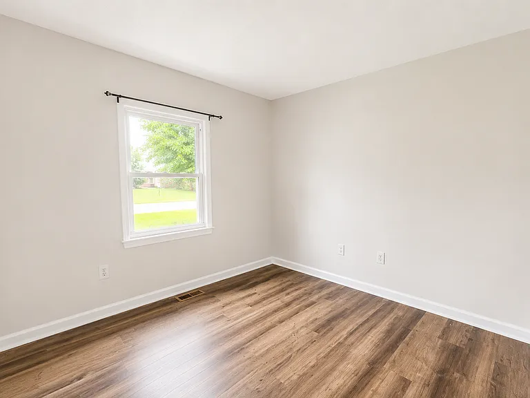 5117 Alba Way — Photo 11