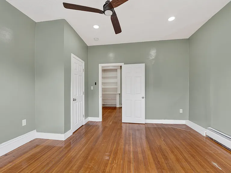 129 Harrishof St #3 — Photo 10