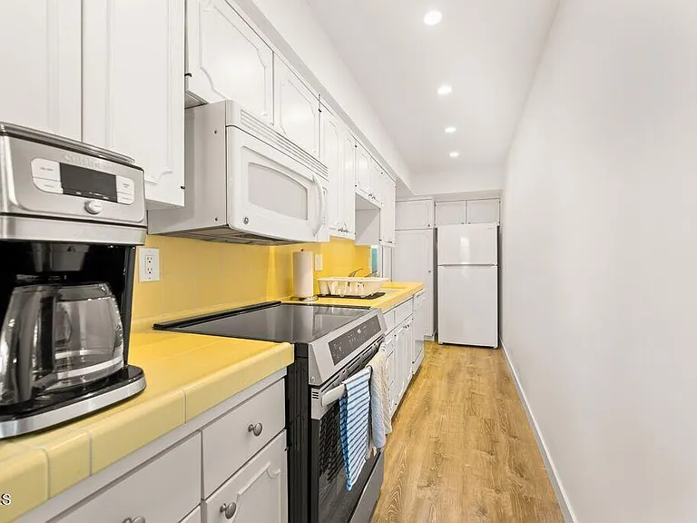 1345 Plaza Pacifica — Photo 18