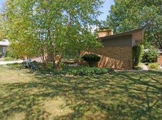 320 S Rosedale Ave, Aurora, IL 60506