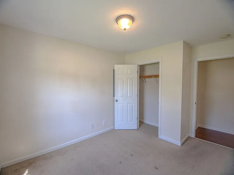 955 Russet Dr — Photo 18