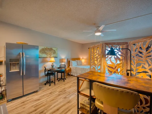 355 Kalanianaole Ave APT 302, Hilo, HI 96720