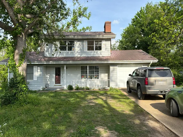 705 College St, Van Buren, MO 63965