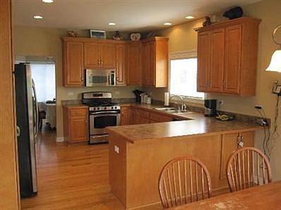 4th image of 1539 Guildford Dr