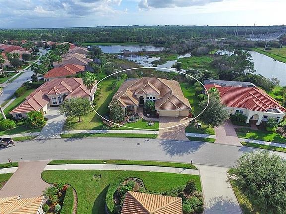 3rd image of 226 Pesaro Dr