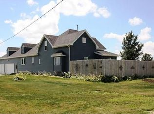 33748 150th St, Cedar Falls, IA 50613