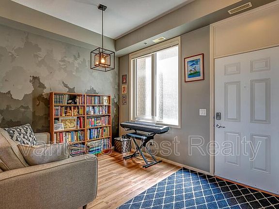 3rd image of 1331 Ellis St Unit 313