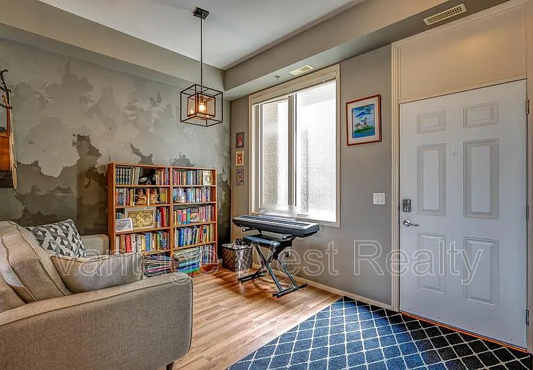 1331 Ellis St #313 — Photo 3