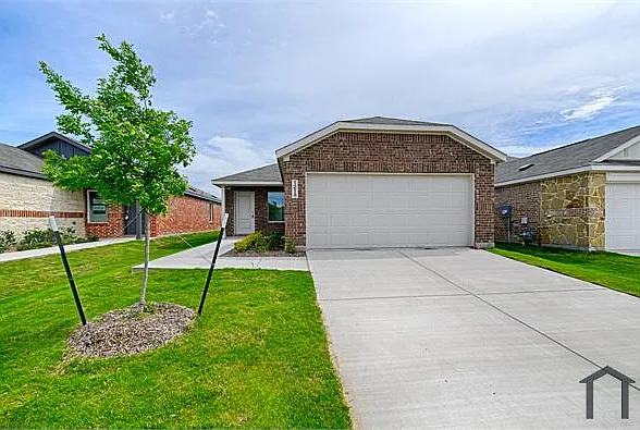 3 bed, 1461 sqft, $2,300 — Photo 2