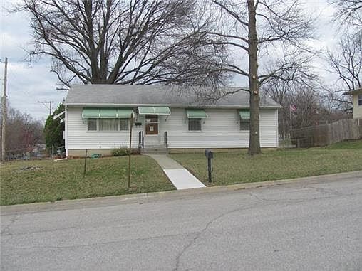 2nd image of 320 N 17th St