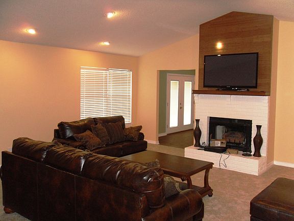 4th image of 8640 Belle Meadow Blvd