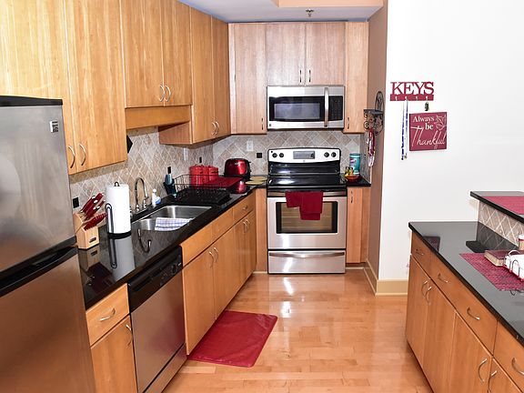 5th image of 2222 2nd Ave N Unit 411