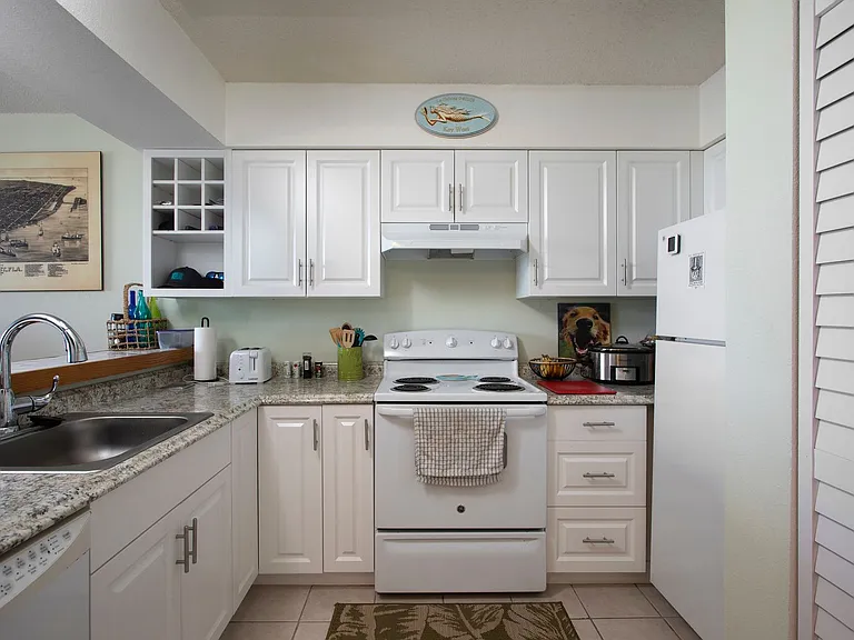3930 S Roosevelt Blvd #S309 — Photo 4