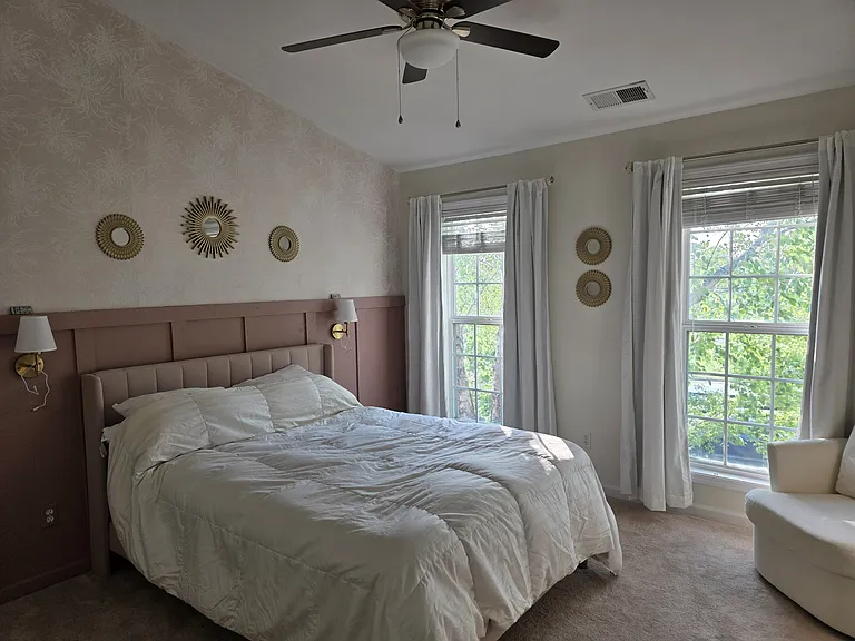 4332 Rivard Ln — Photo 11