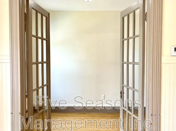 76 N Union St APT 2, Burlington, VT 05401