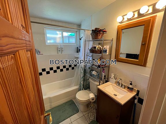 3rd image of 108 Perkins St #6