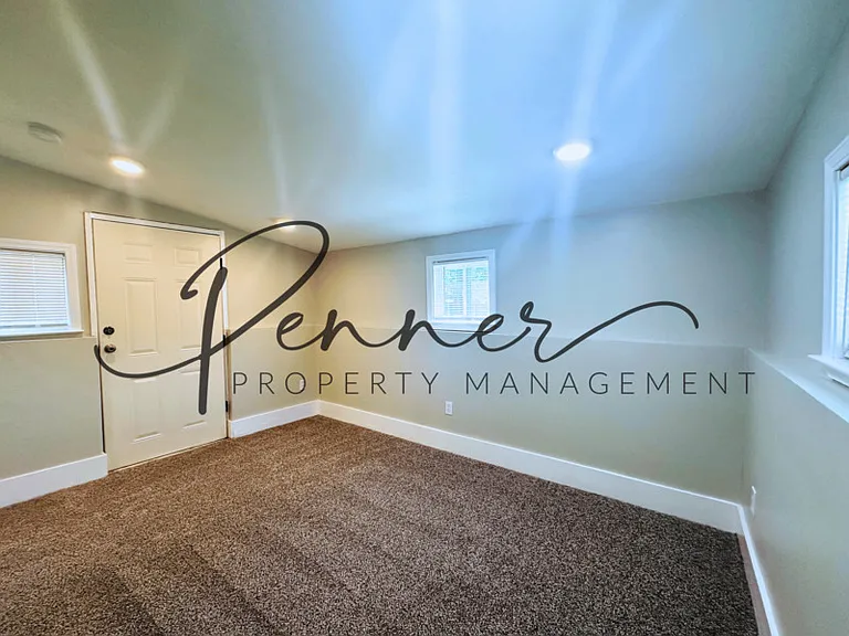 2406 S Lees Summit Rd — Photo 4