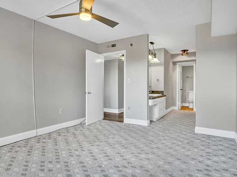 1825 Saint Julian Pl #9-B — Photo 22