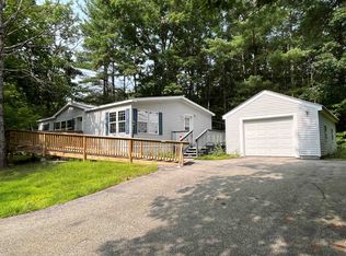 125 Goldfinch Ln, Center Conway, NH 03813